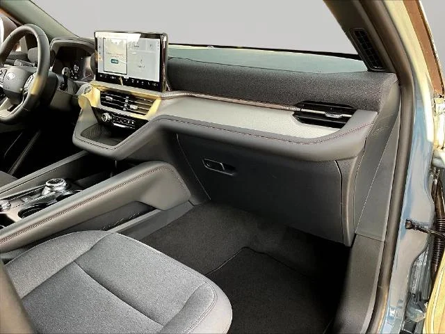 New 2027 Vapor Blue Metallic Ford Active image 78