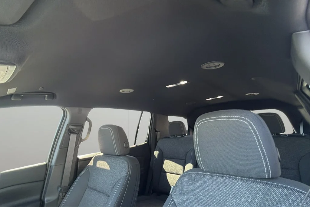 New 2027 Summit White Chevrolet LT image 32