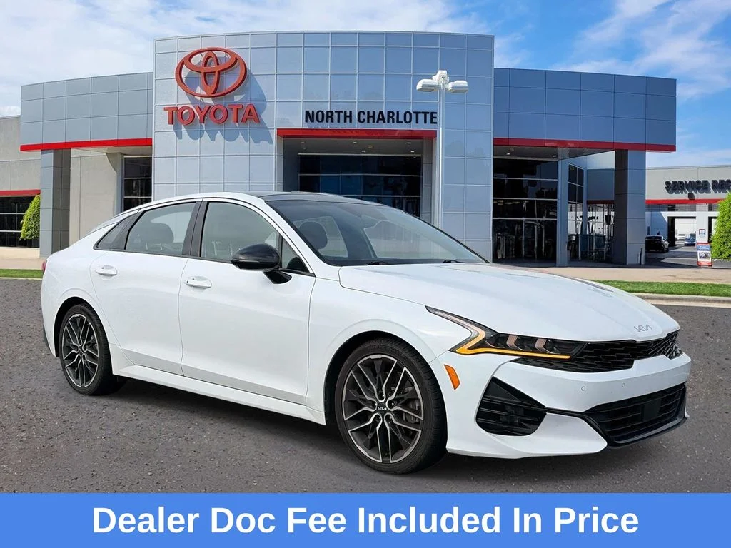 Used 2023 White Kia GT image 1