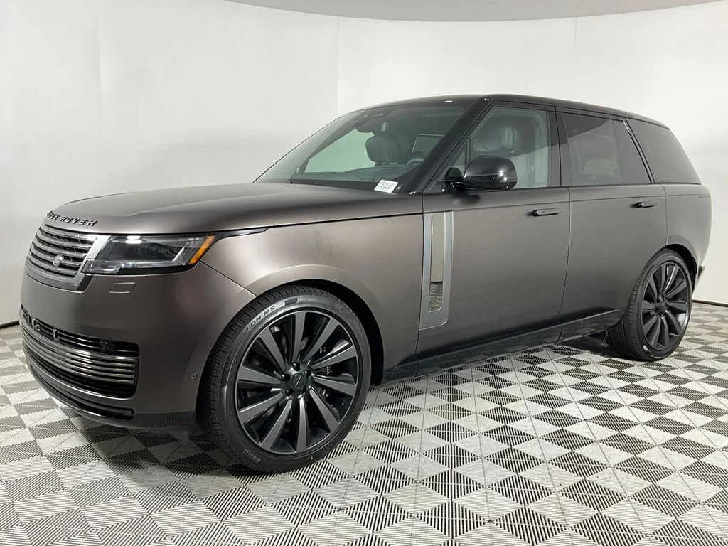 2026 Land Rover Range Rover 4.4 SV SWB's photo
