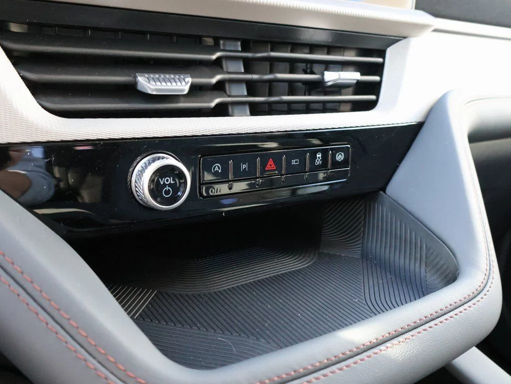 New 2026 Agate Black Metallic Ford Active image 39