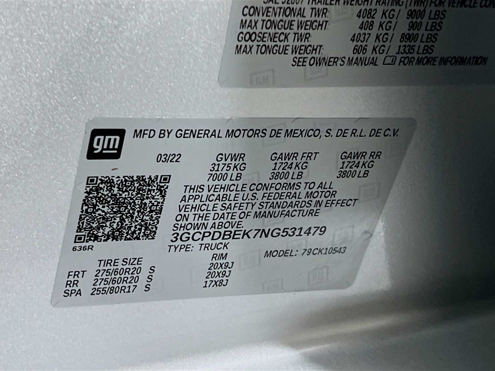 Used 2022 Silver Ice Metallic Chevrolet Custom image 30