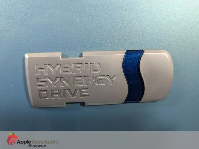 Used 2014  Toyota Two image 7