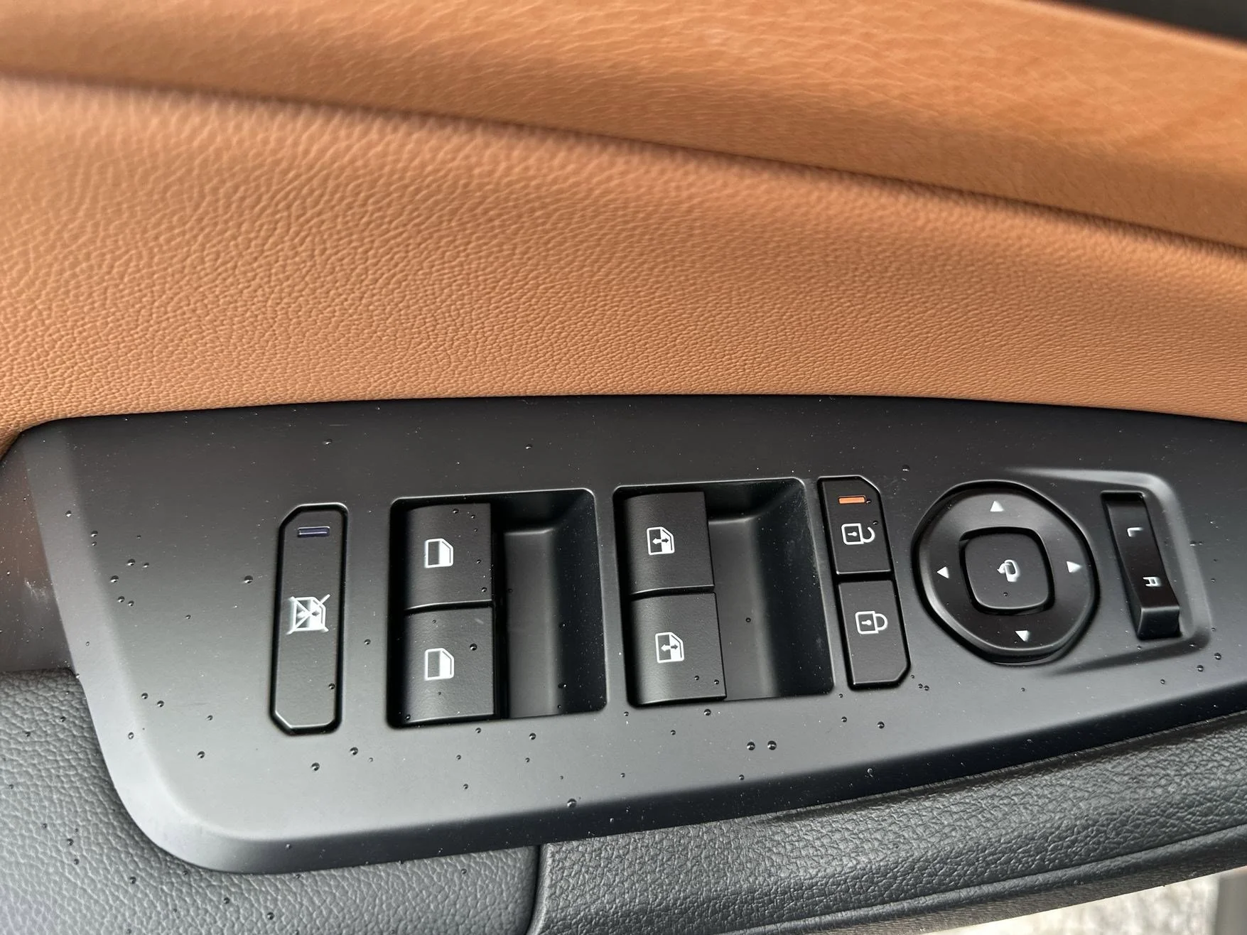 New 2026 Wolf Gray Kia X-Line Prestige image 17