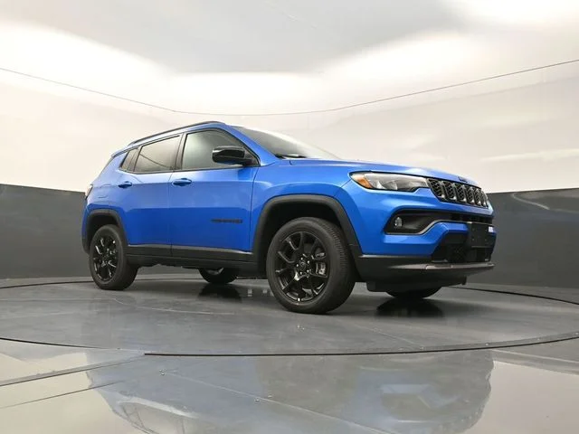 New 2026 Hydro Blue Pearlcoat Jeep Latitude image 19