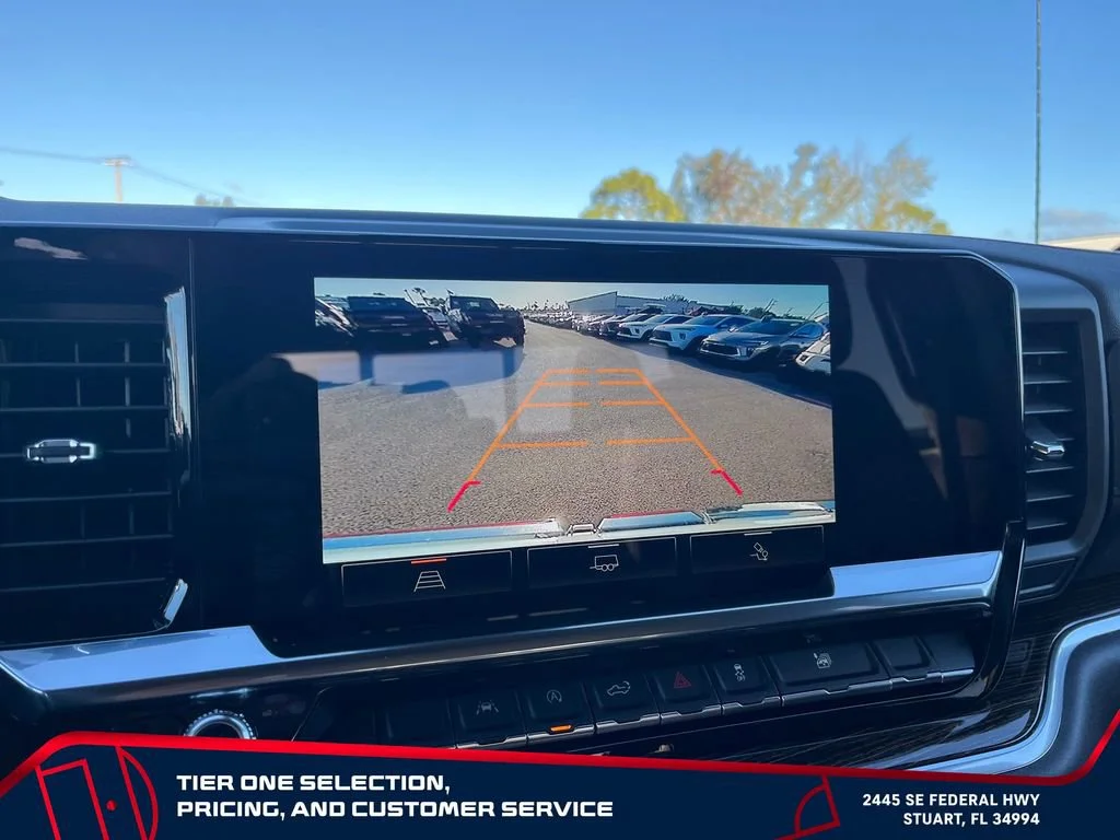New 2026 Summit White GMC Elevation image 31