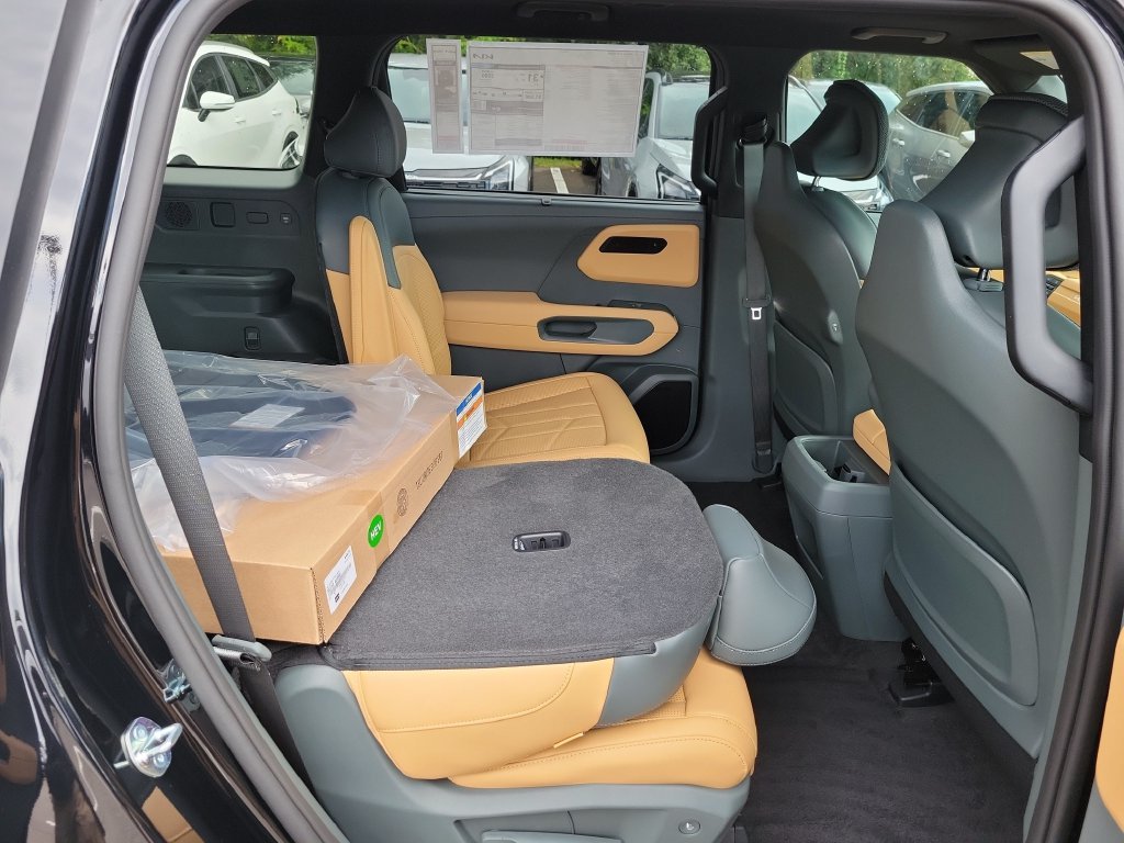 New 2027 Ebony Black Kia X-LINE SX image 13