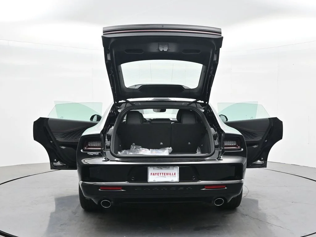 New 2026 Diamond Black Crystal Pearlcoat Dodge R/T image 47