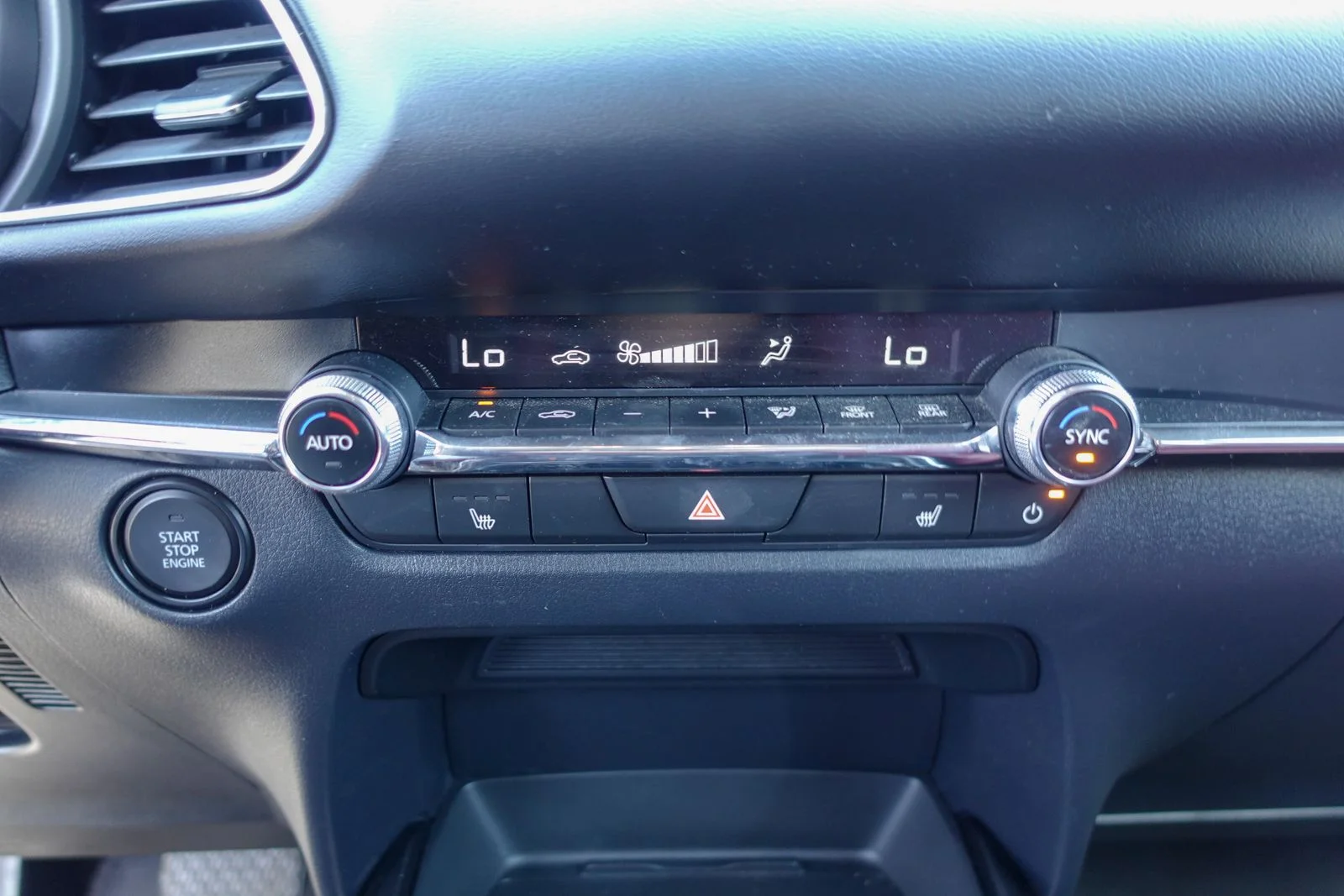Certified Used 2025 Polymetal Gray Metallic Mazda 2.5 S Carbon Edition image 22