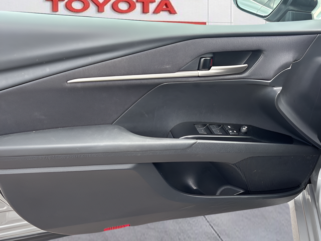 2025 Toyota Camry LE - Photo 20