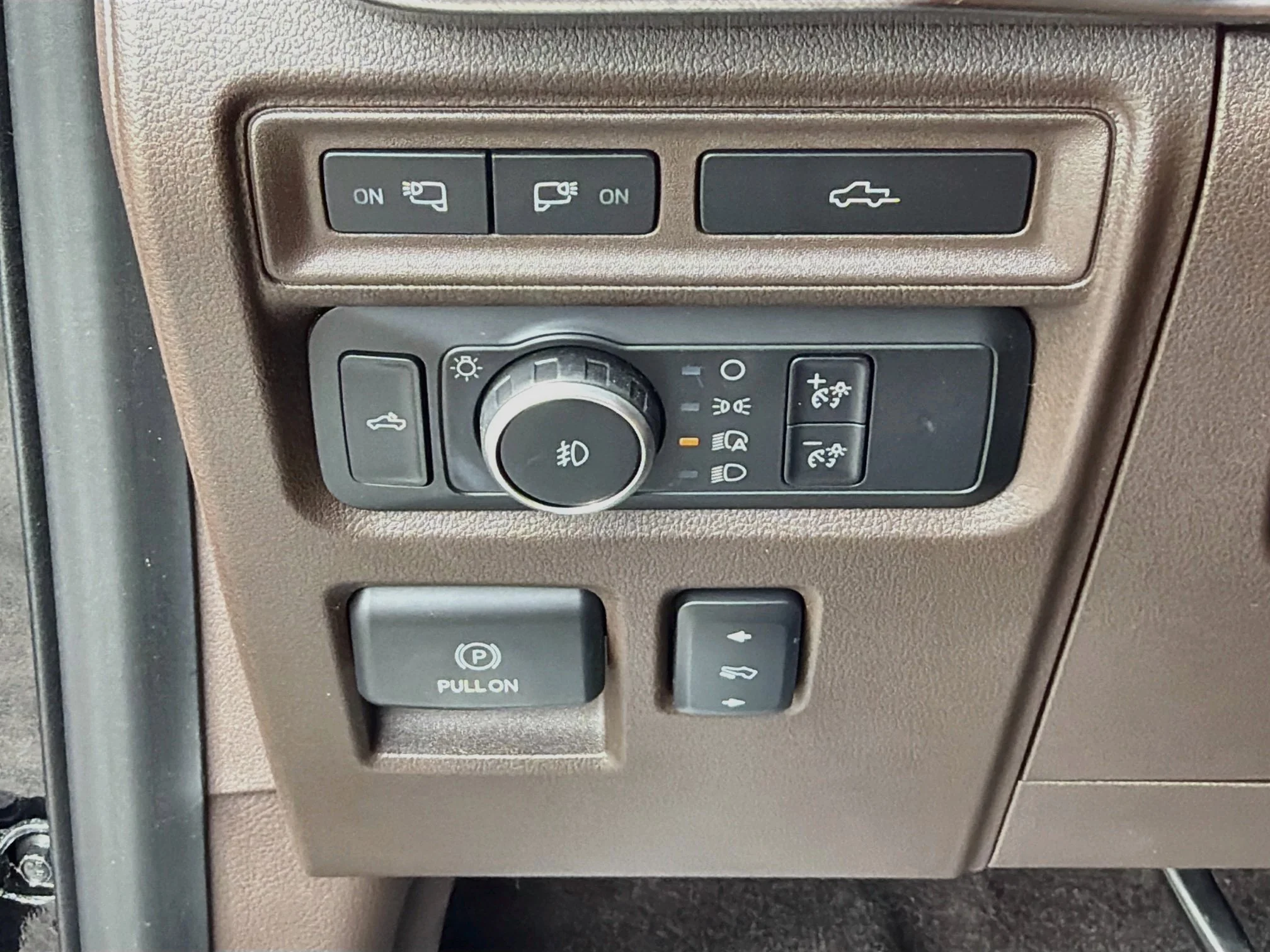 Used 2021 Agate Black Metallic Ford King Ranch image 32
