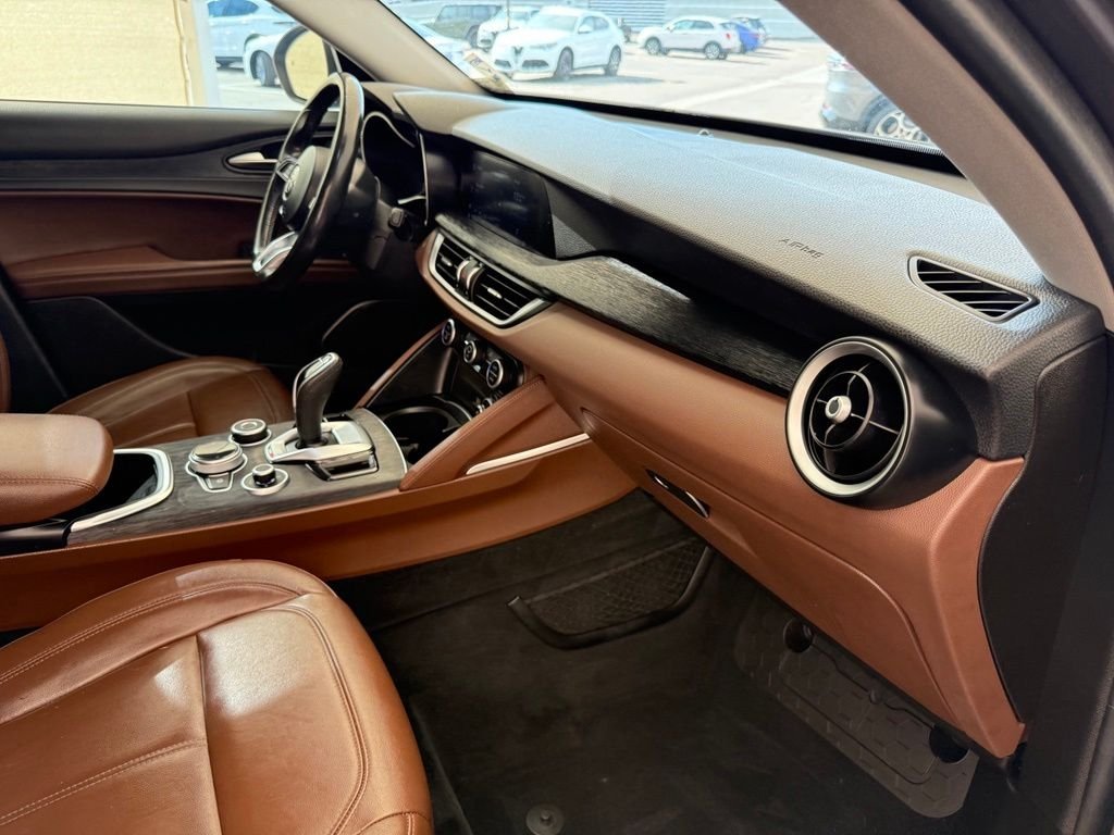 Used 2021 Gray Metallic Alfa Romeo Sprint image 14