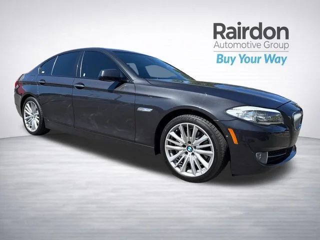 2011 BMW 5 Series 550i