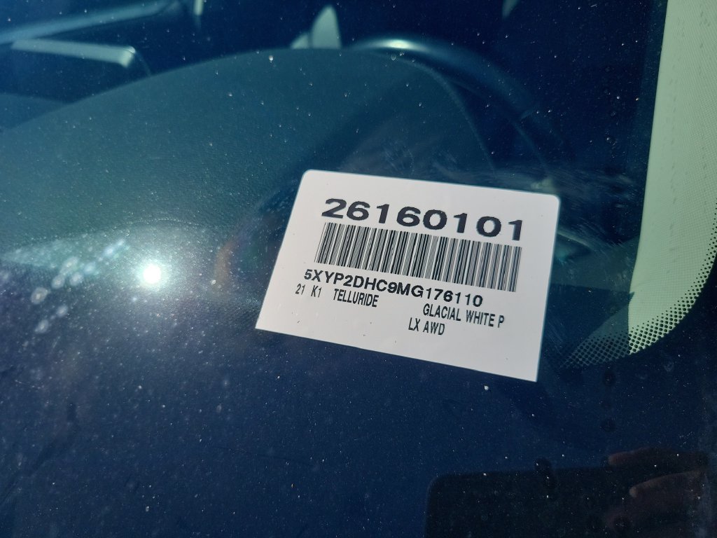 Used 2021 White Kia LX image 5
