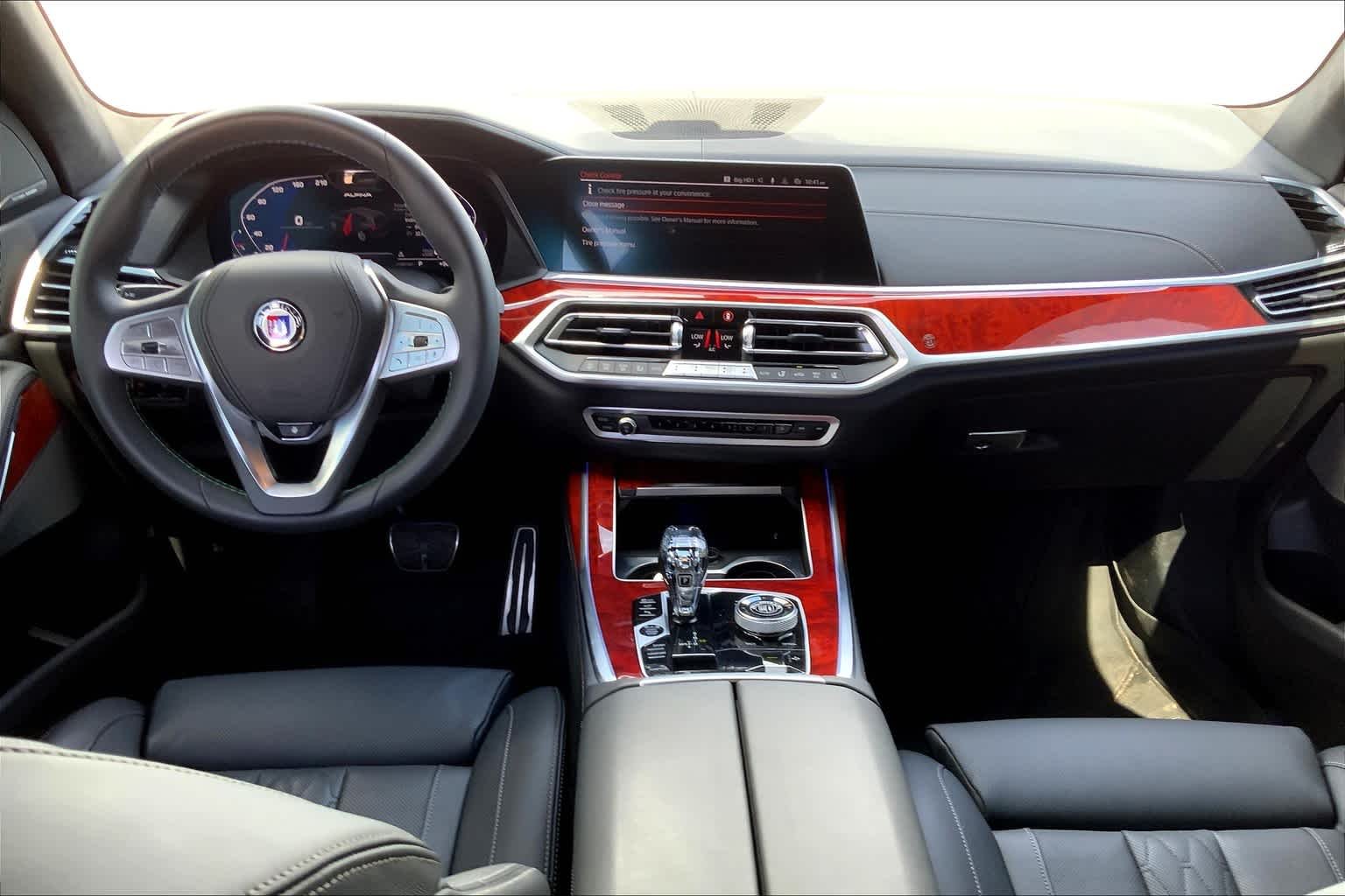 Used 2022 Mineral White Metallic BMW ALPINA XB7 image 15
