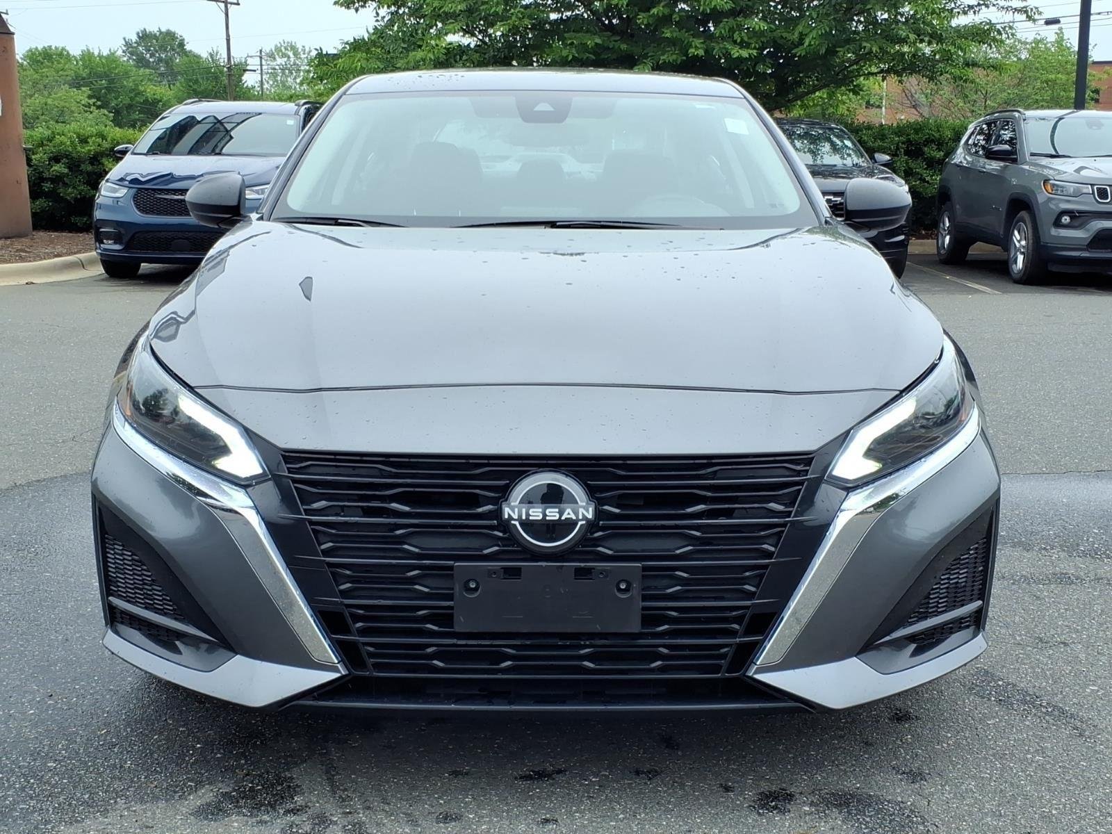 Used 2024 Gun Metallic Nissan 2.5 SV image 12