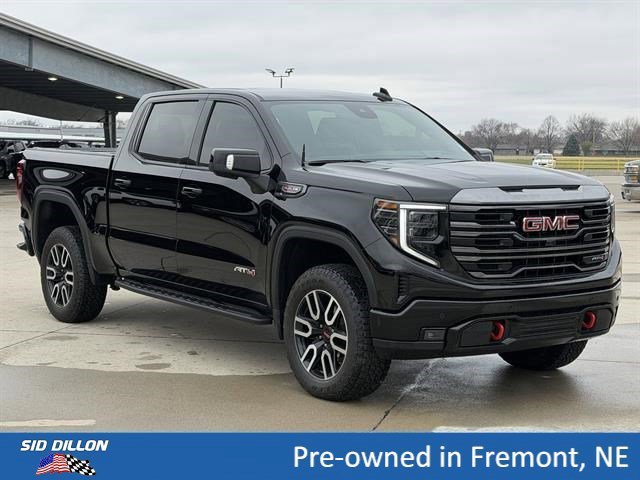 Used 2024 Onyx Black GMC AT4 image 2