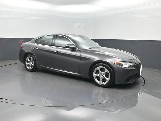 Used 2019 Gray Alfa Romeo Base image 36