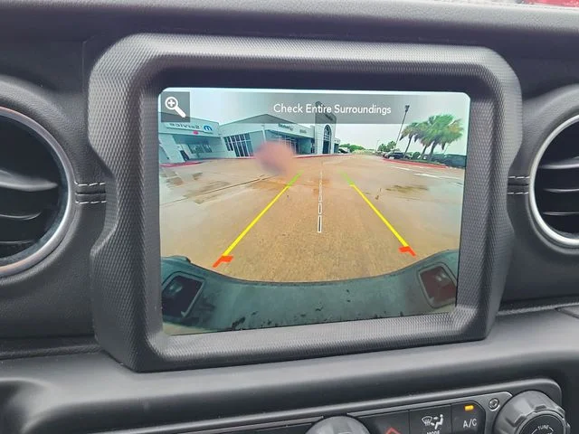 Used 2022 Gray Jeep Overland image 31