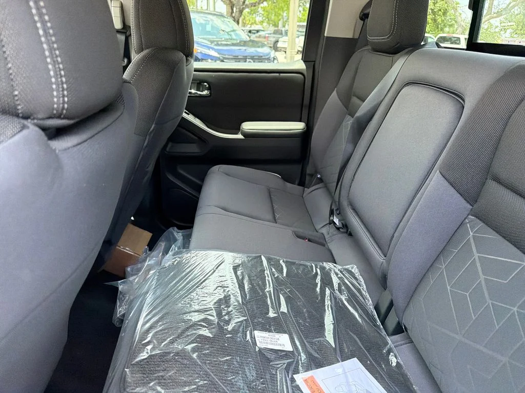 New 2026 Glacier White Nissan Crew Cab SV image 28