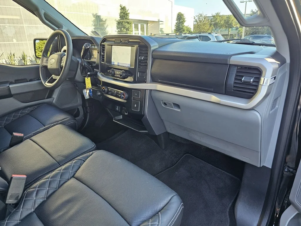 Used 2023 Black Ford XLT image 10