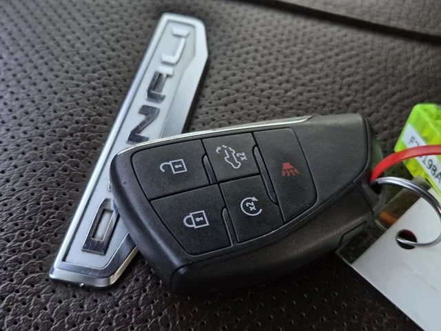 Used 2024 Black GMC Denali image 36