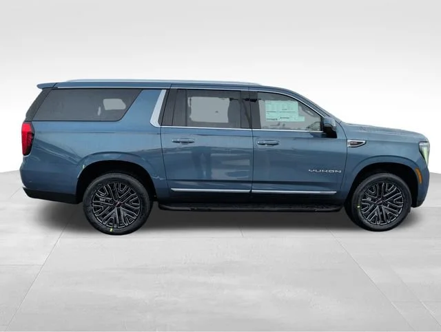 New 2026 Downpour Metallic GMC Elevation image 6