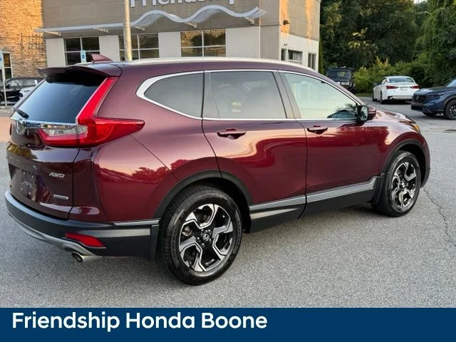 Used 2018 Red Honda Touring image 5