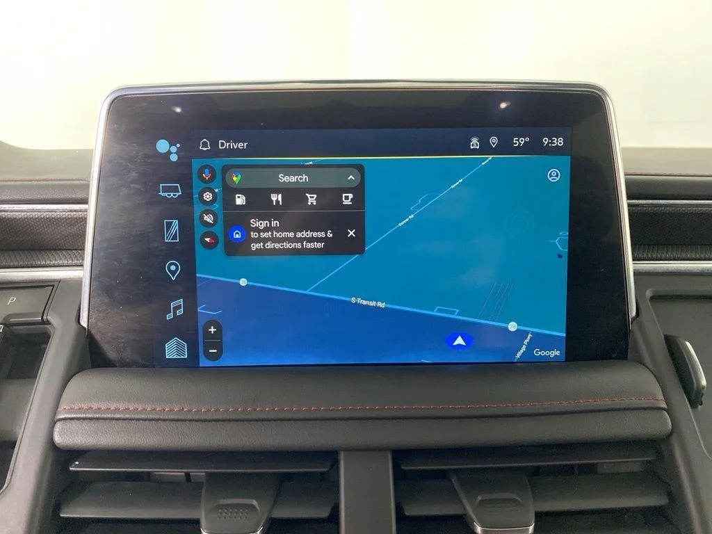 Used 2022 Pearl Chevrolet RST image 6