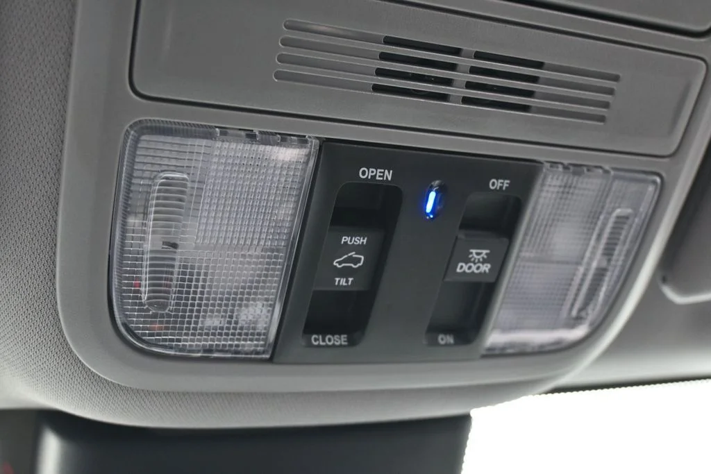 Used 2024 Black Honda EX-L image 25