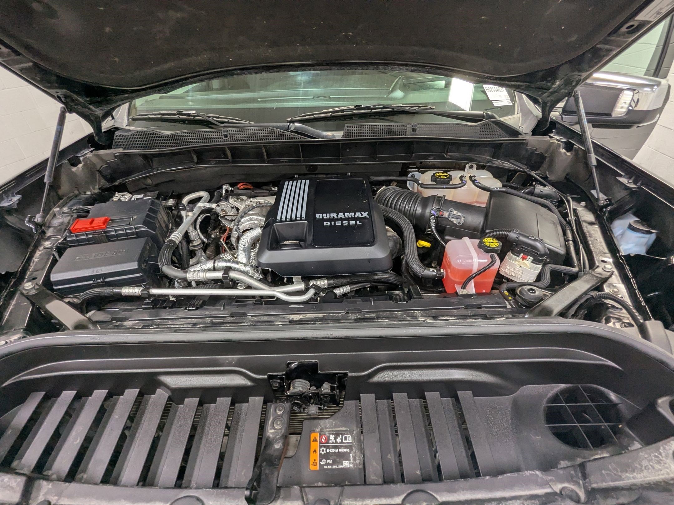 Used 2024 White GMC Denali image 24