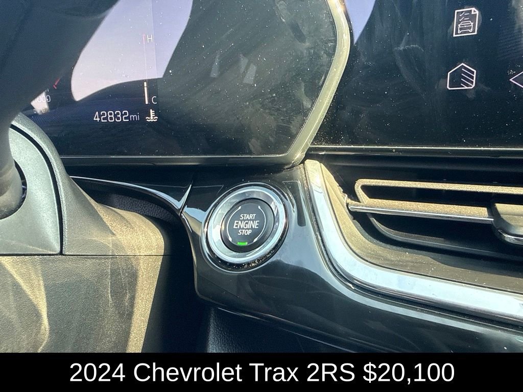 Used 2024 Crimson Chevrolet 2RS image 21