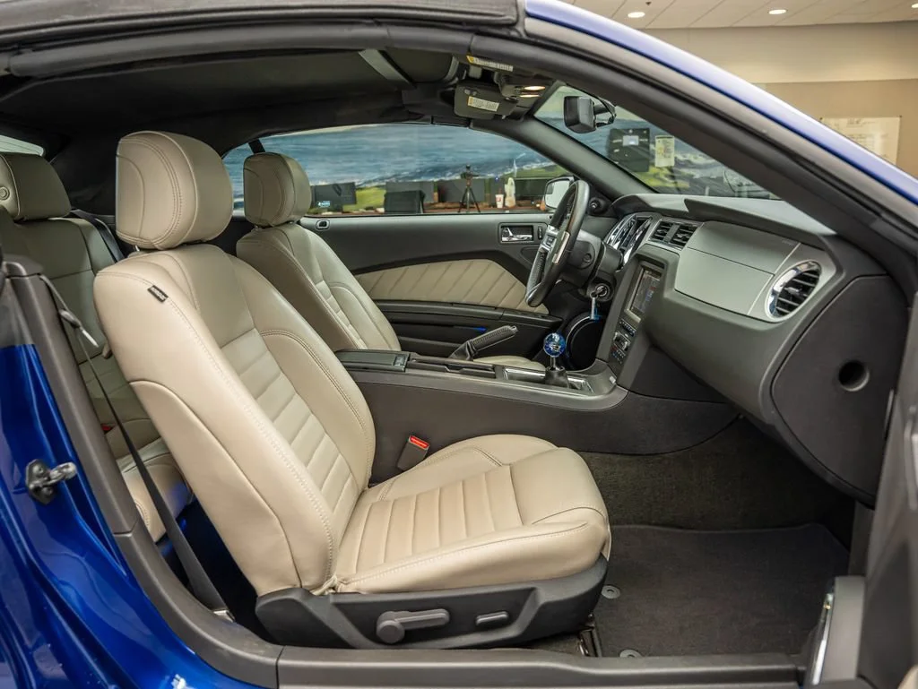 Used 2013 Blue Metallic Ford GT Premium image 44