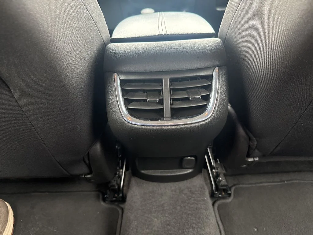 Used 2025 White Chevrolet LT image 26
