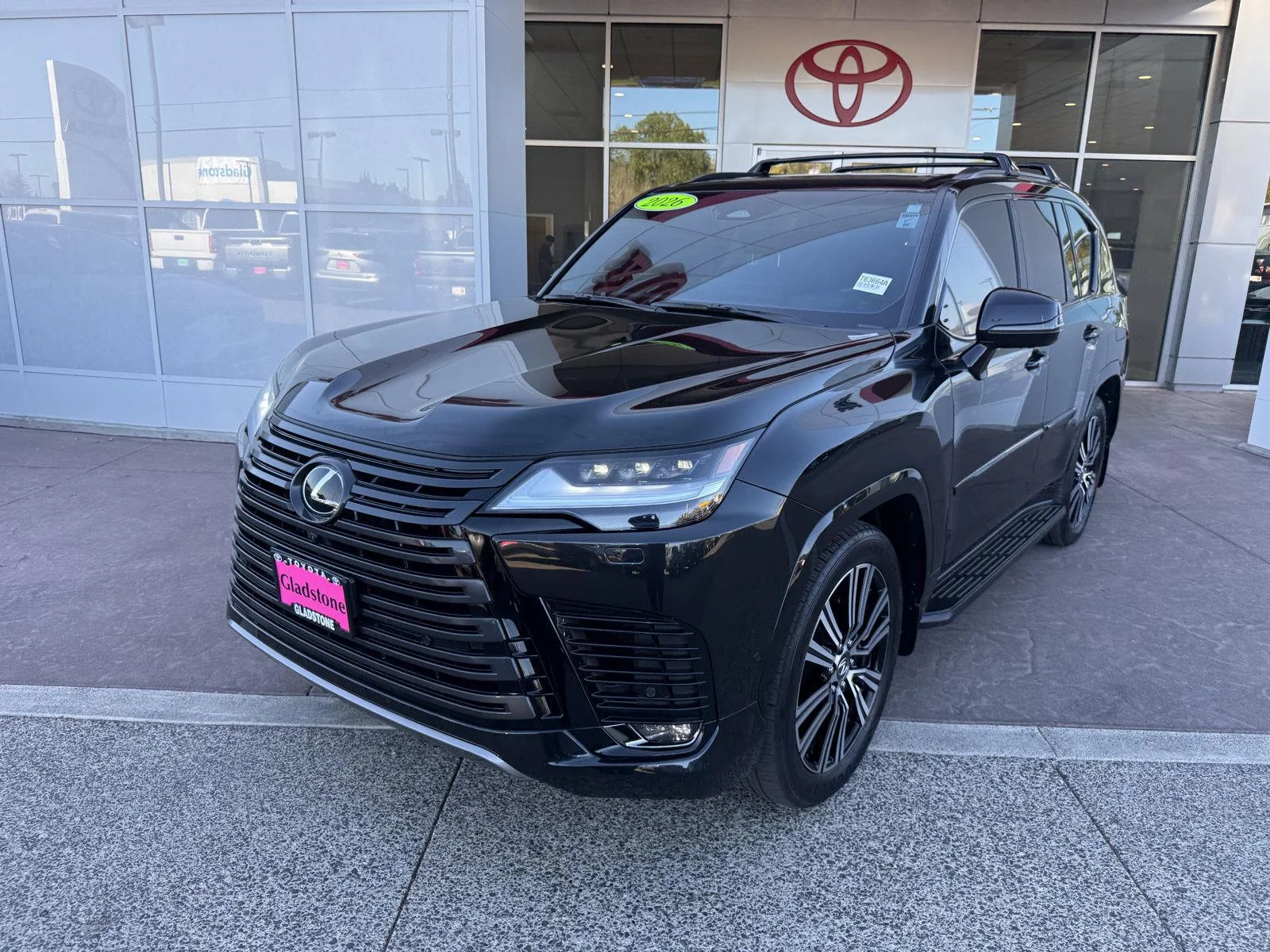 Used 2026 Caviar Lexus LX 700h Luxury image 2