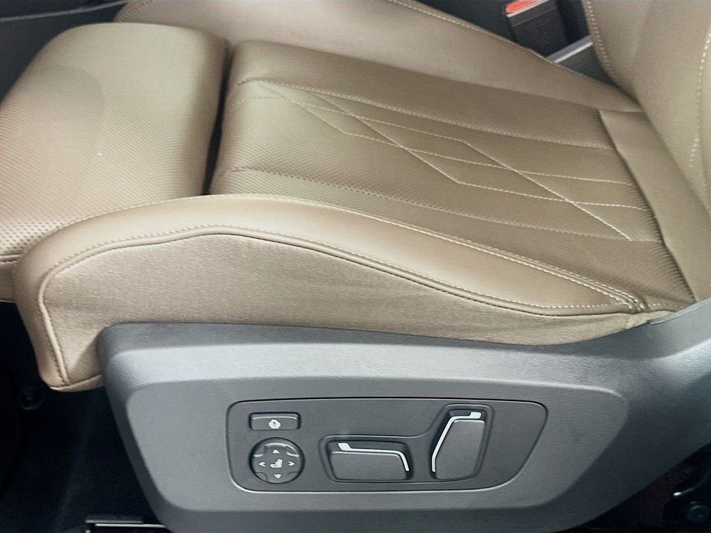 Used 2025 Gray BMW 30 xDrive image 19