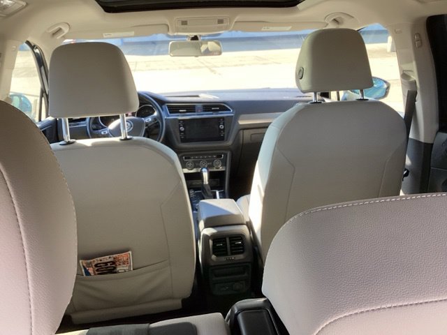 Certified Used 2019 Silk Blue Metallic Volkswagen 2.0T SE image 16