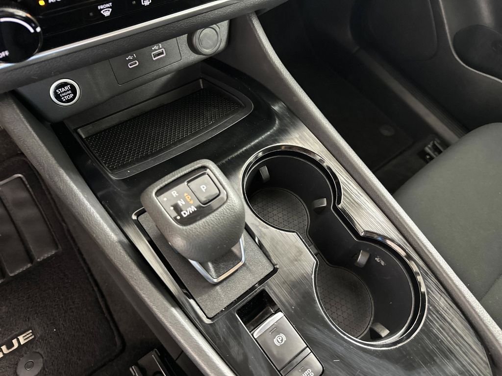 Used 2023 Glacier White Nissan S image 20