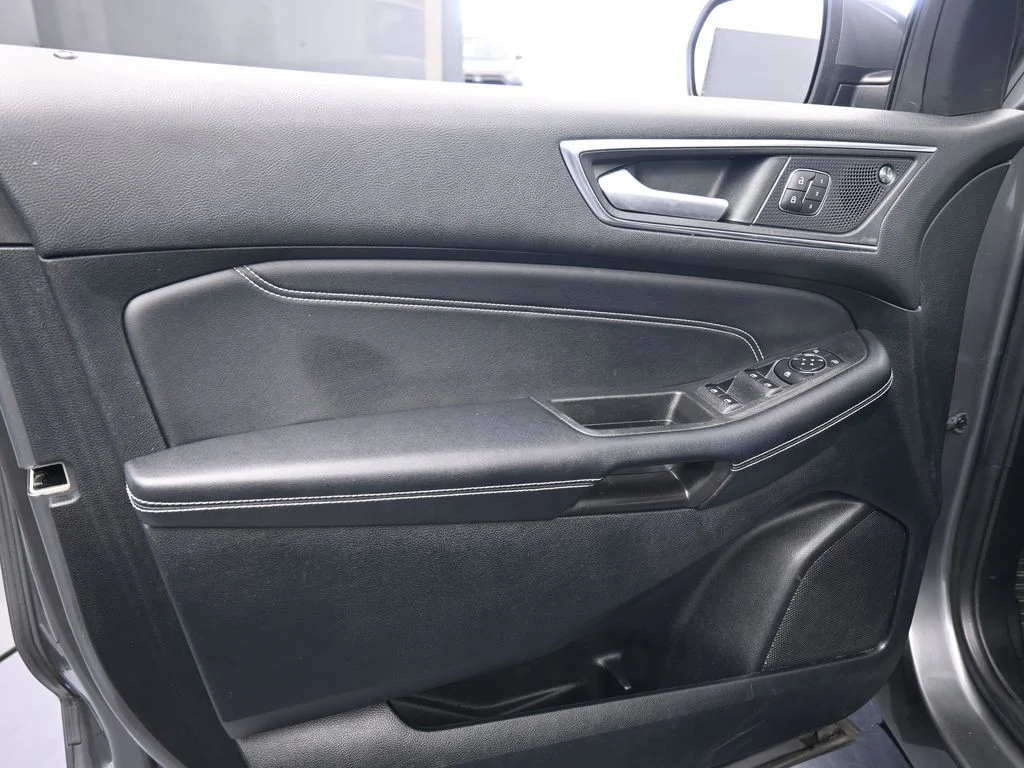 Used 2022 Gray Metallic Ford Titanium image 16