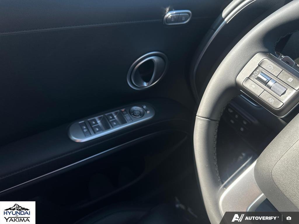 New 2026 Ecotronic Gray Pearl Hyundai Limited AWD image 17