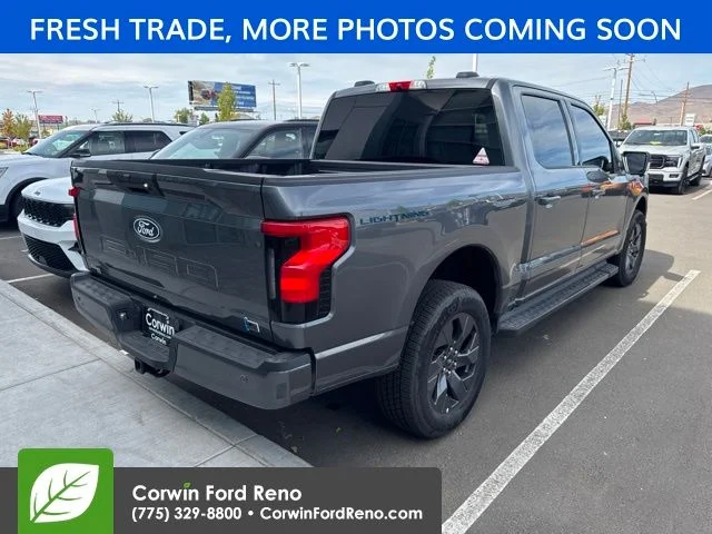Used 2025 Gray Metallic Ford Flash image 8