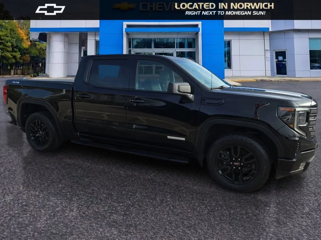 Certified Used 2022 Onyx Black GMC Elevation image 30