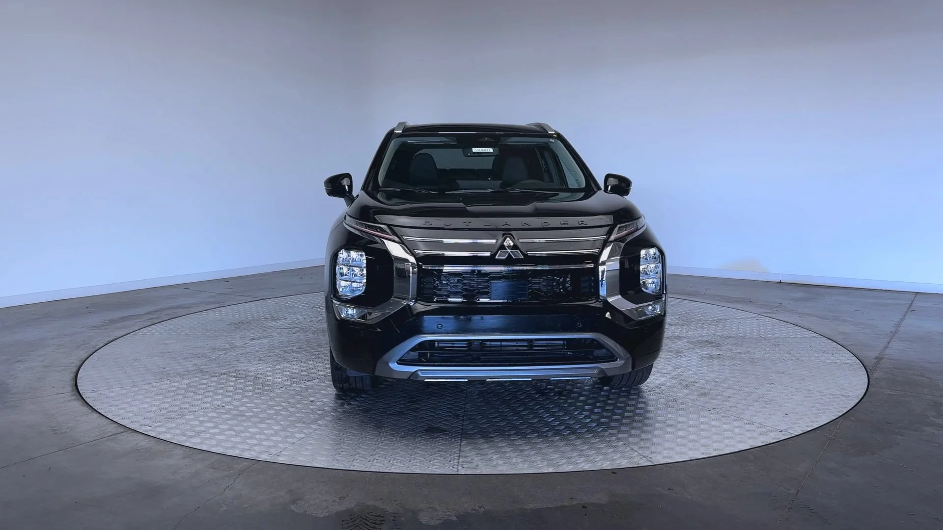 New 2026 Black Diamond Mitsubishi SEL image 3