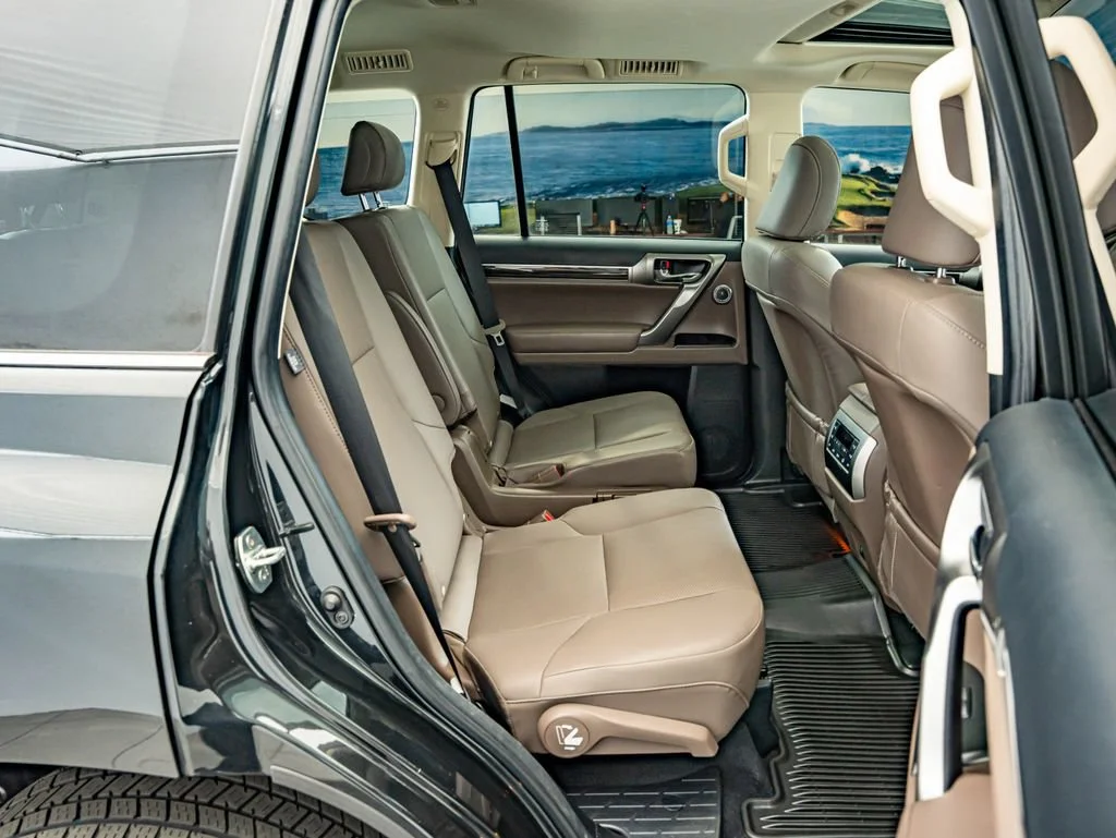 Certified Used 2023 Caviar Lexus 460 image 39