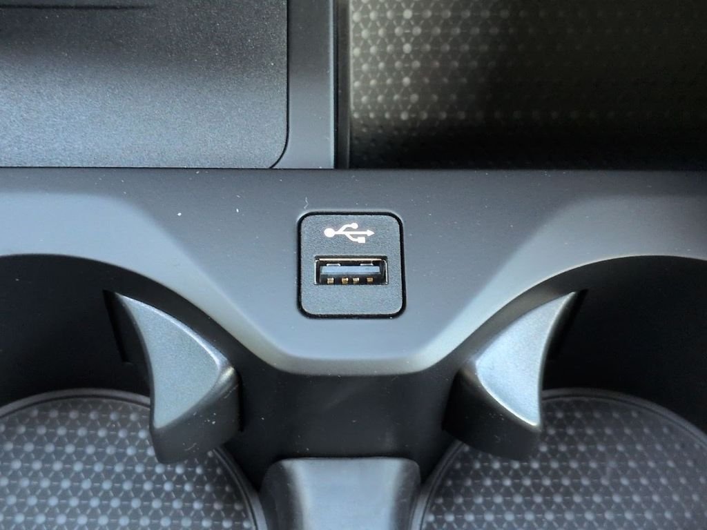 New 2026 Black Sapphire Metallic BMW xDrive40i image 23