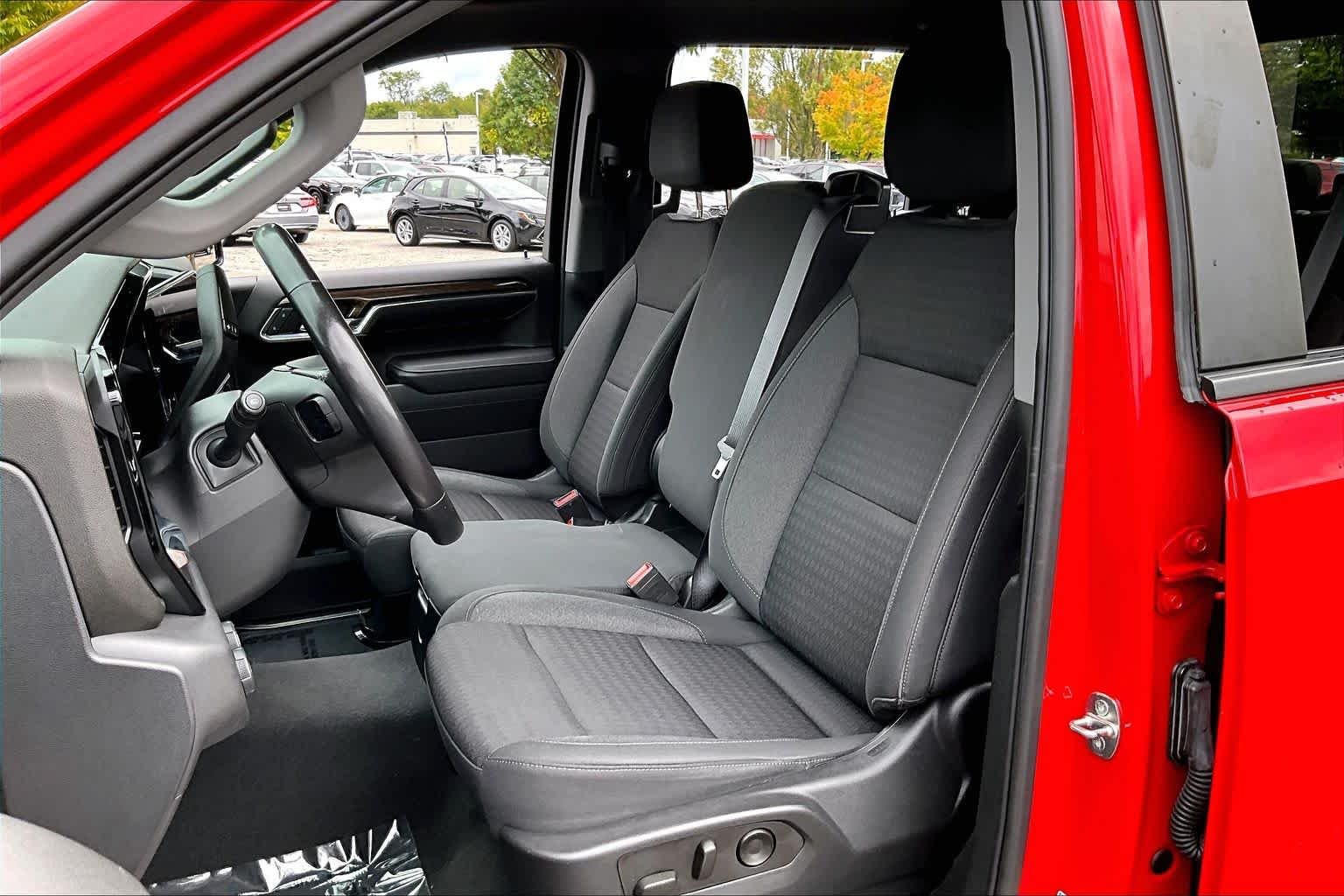 Used 2022 Red Hot Chevrolet RST image 8