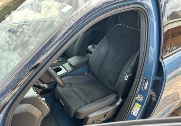 Certified Used 2023 Blue Metallic Volvo Plus image 4