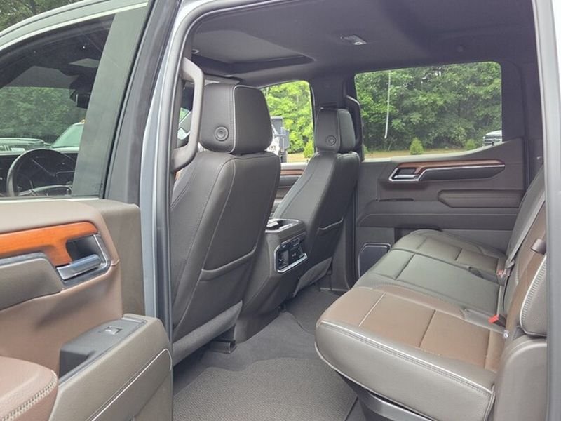 Used 2023 Sterling GMC Denali image 9