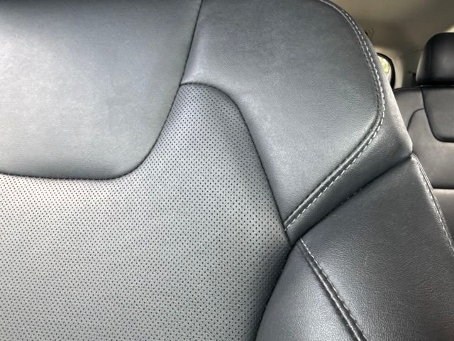 Used 2022 Black Kia S image 18