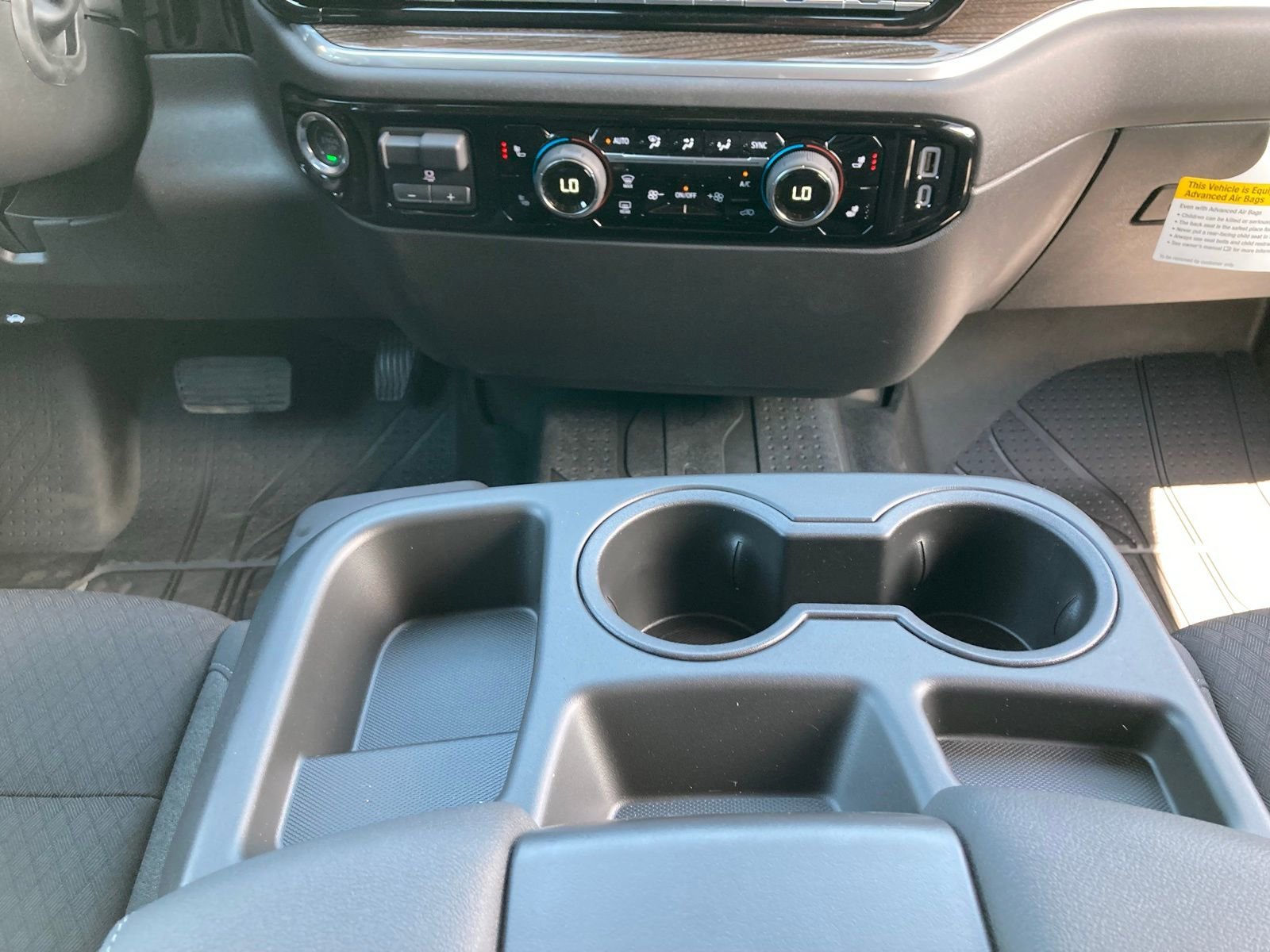 2025 Chevrolet Silverado 1500 LT - Photo 30